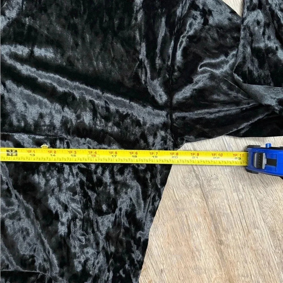 Fabletics • Velour Zip Up Hoodie - Picture 5 of 10